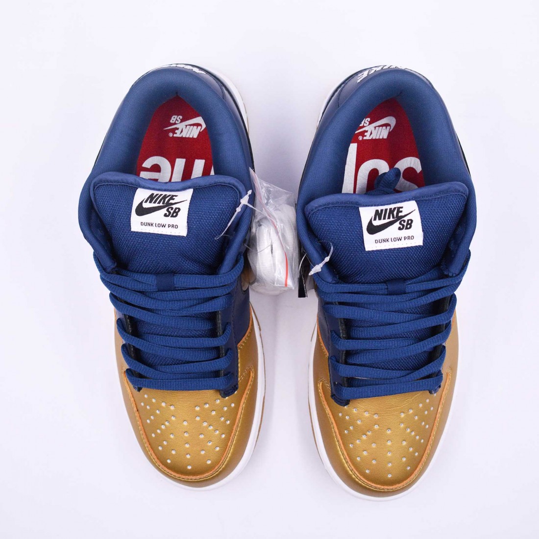 supreme dunk low gold